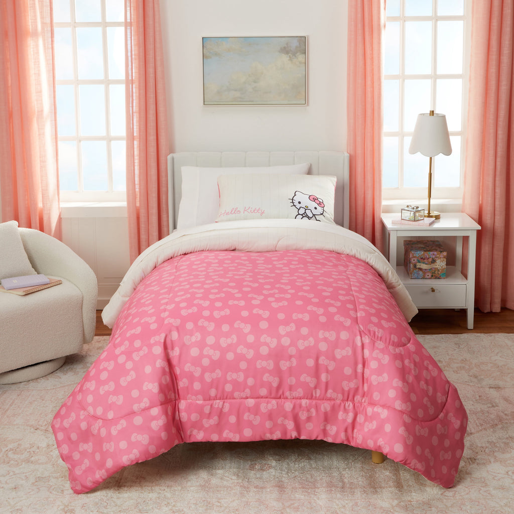Vinmora™ Hello Kitty Reversible Comforter and Sham Set, Twin/Full - Premium Comforter Set by Vinmora™