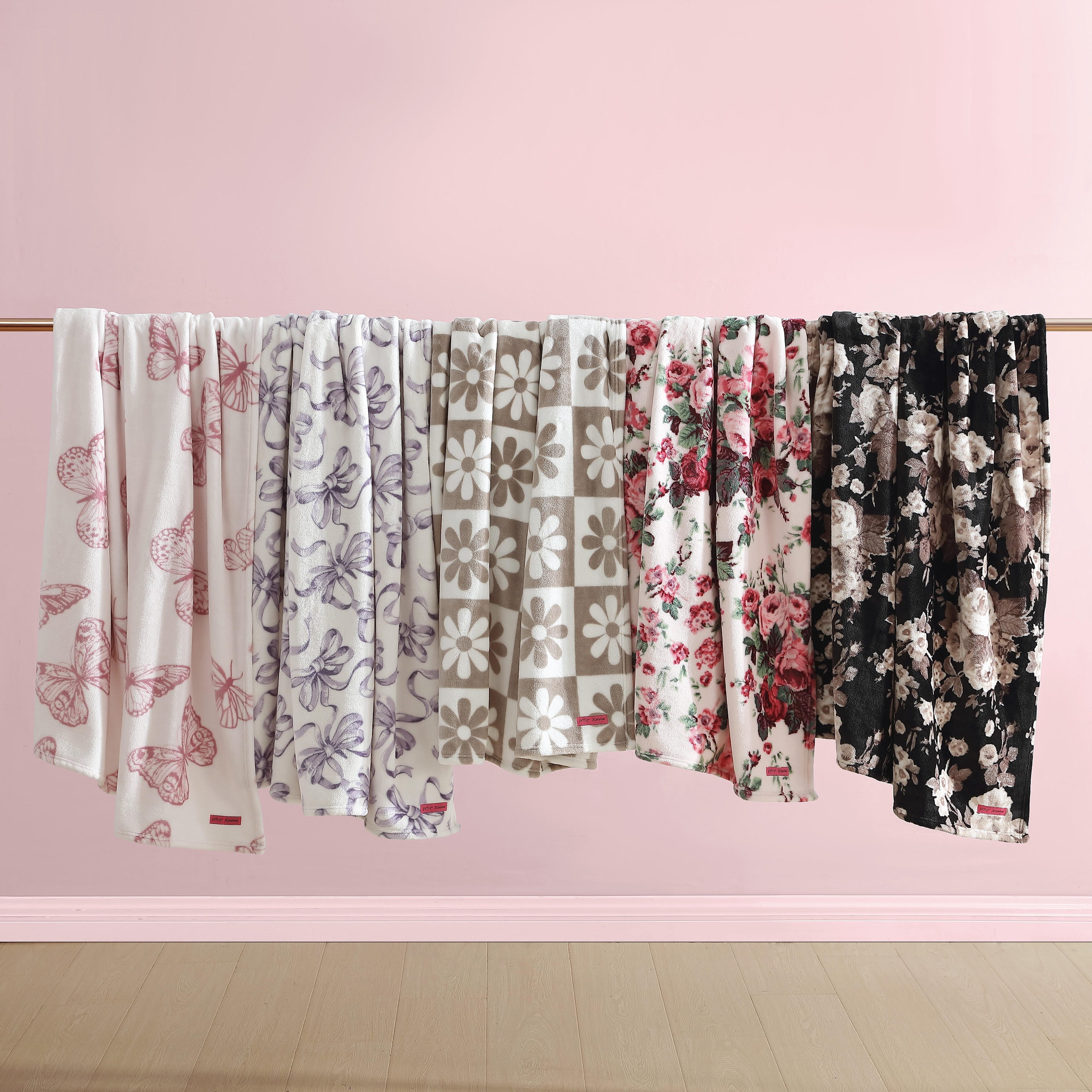 Vinmora™ Betsey Johnson Vintage Floral Light Pink & Pink - Premium Bedding & Home by Vinmora™