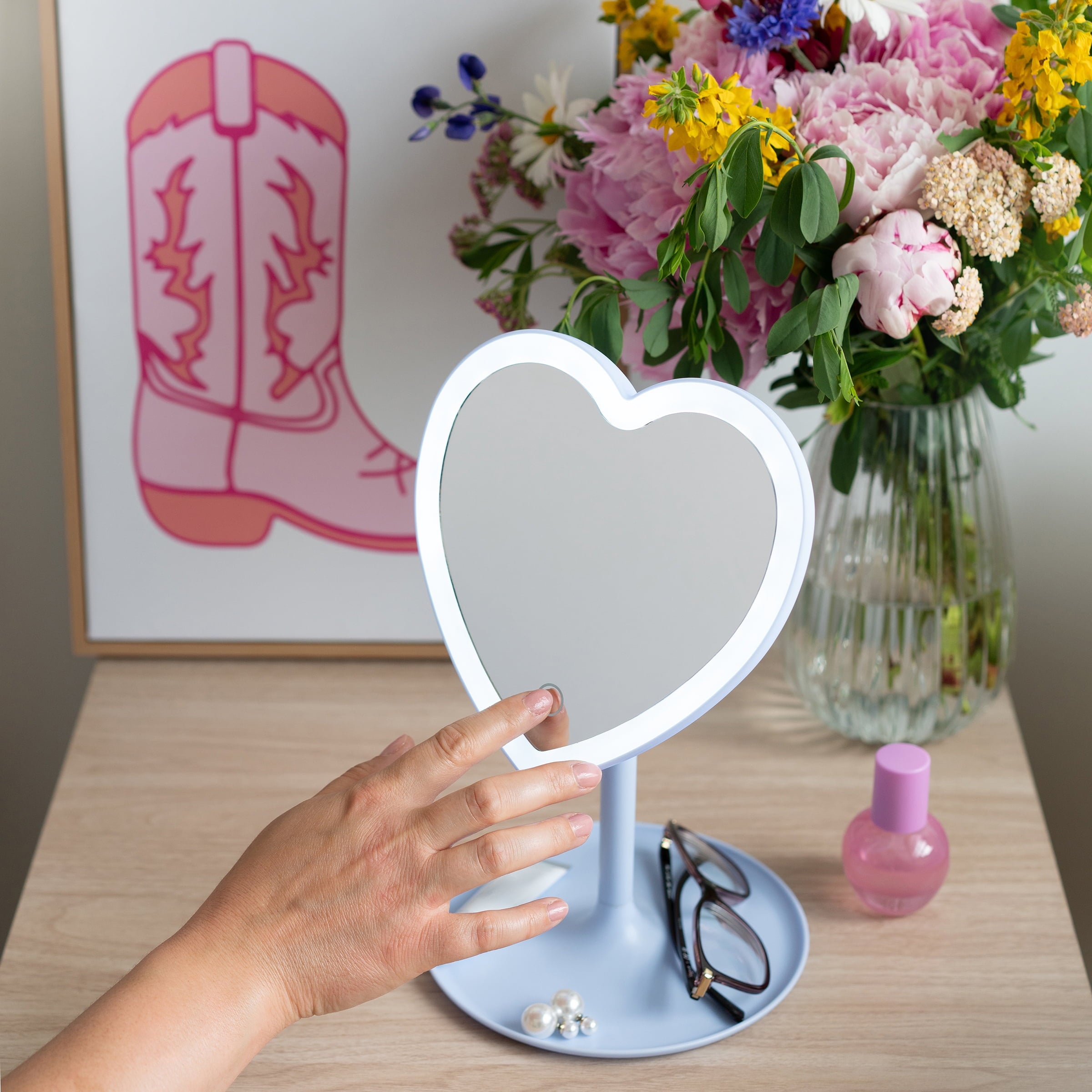 Vinmora™ 11.26" Tall Light Blue Plastic Frame Tabletop Heart - Premium Bedding & Home by Vinmora™