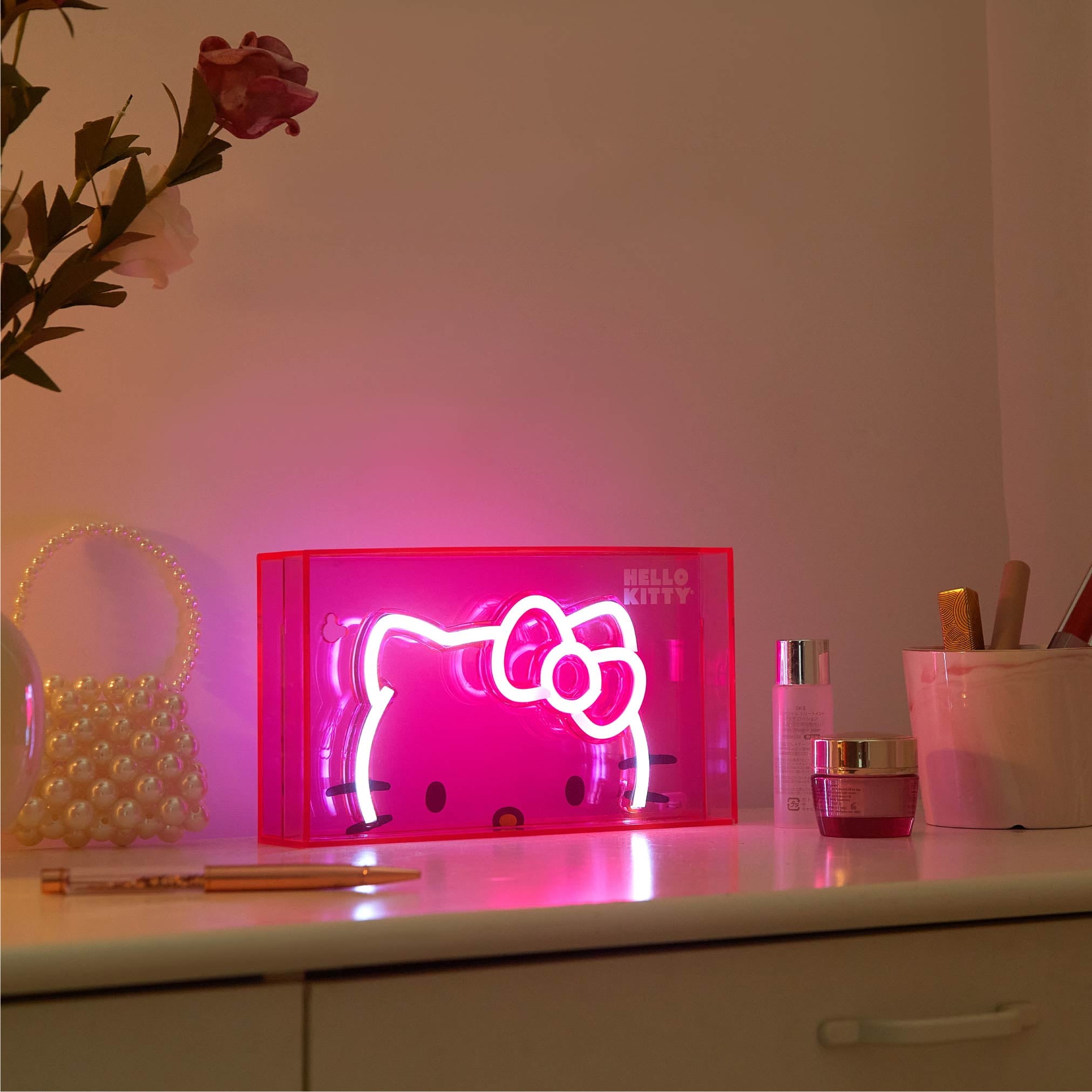 Vinmora™ Hello Kitty 9" W x 5" H Acrylic - Premium Bedding & Home by Vinmora™