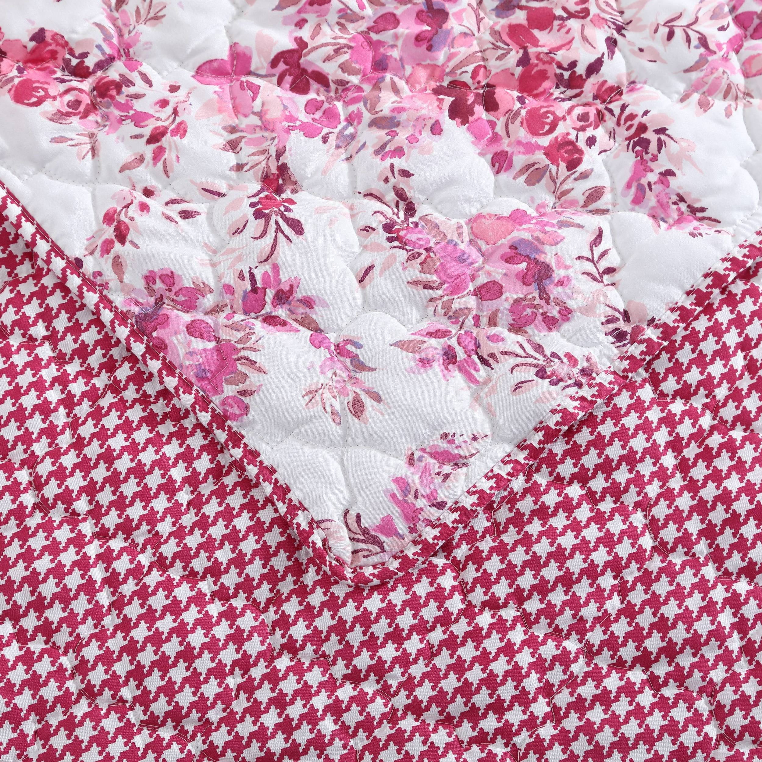 Vinmora™ Betsey Johnson Floral Vineyard Pink Reversible Full/Queen Quilt - Premium Comforter Set by Vinmora™