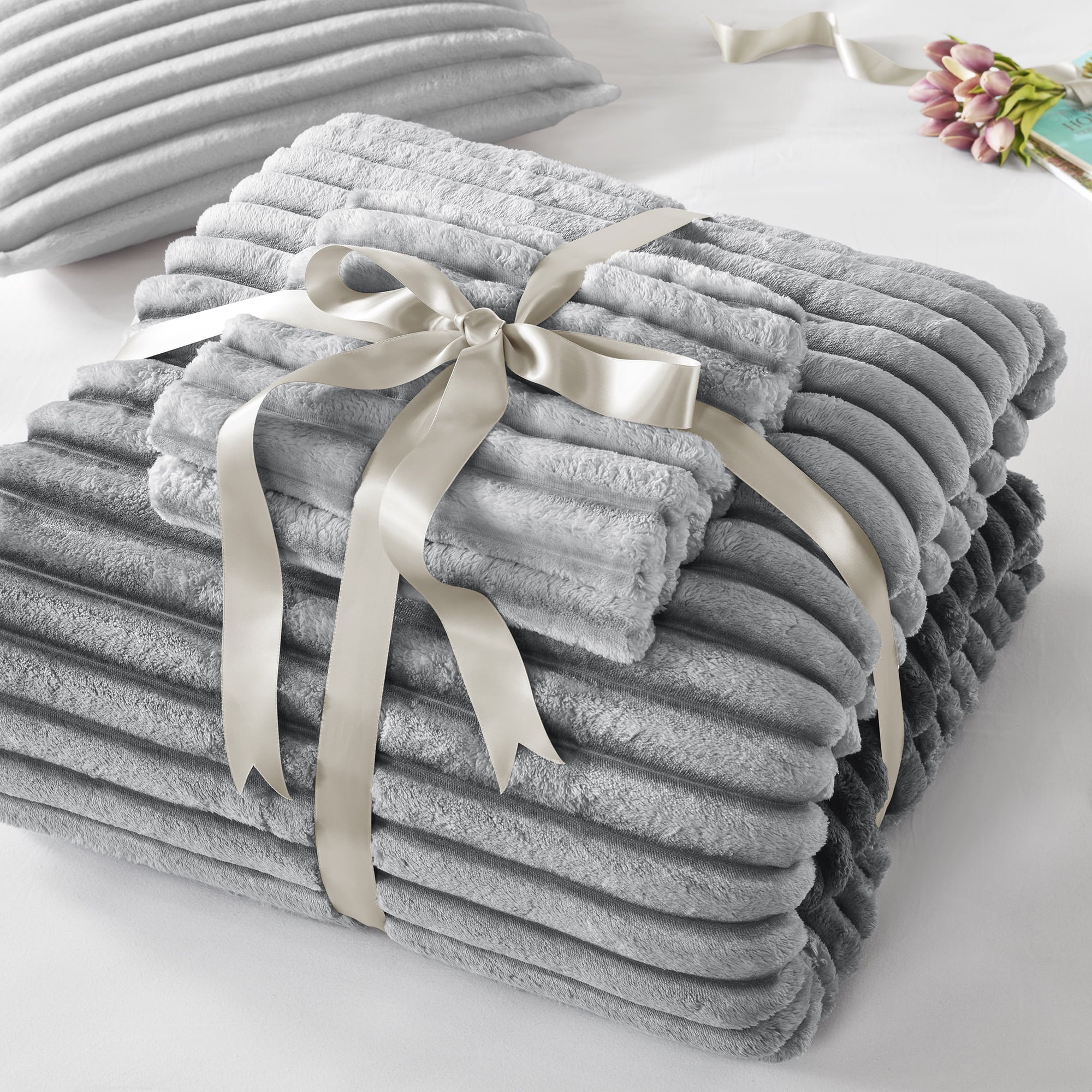 Vinmora™ Regency Heights King/Cal King Fluffy Ribbed Plush Comforter - Premium Comforter Set by Vinmora™