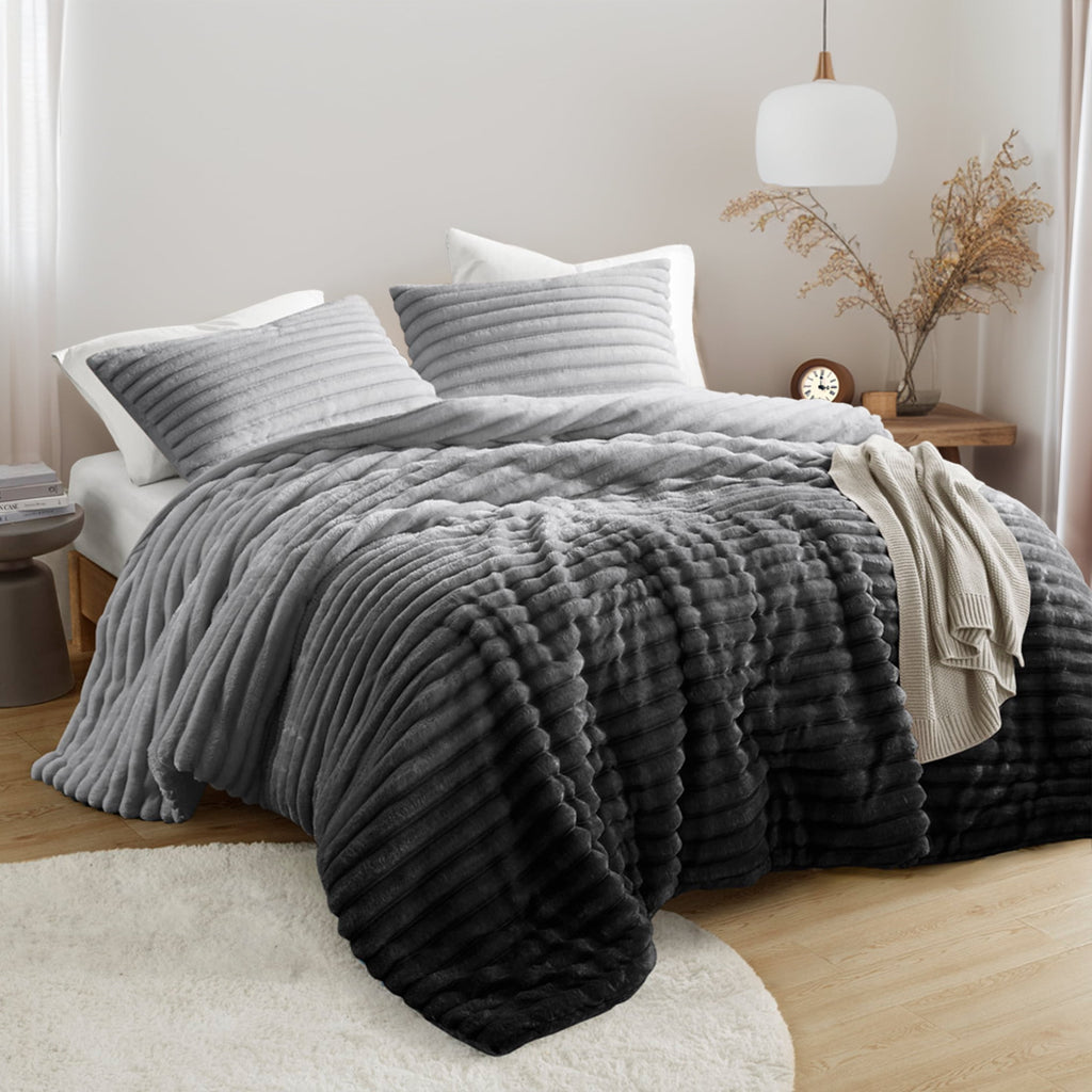Vinmora™ Regency Heights King/Cal King Fluffy Ribbed Plush Comforter - Premium Comforter Set by Vinmora™