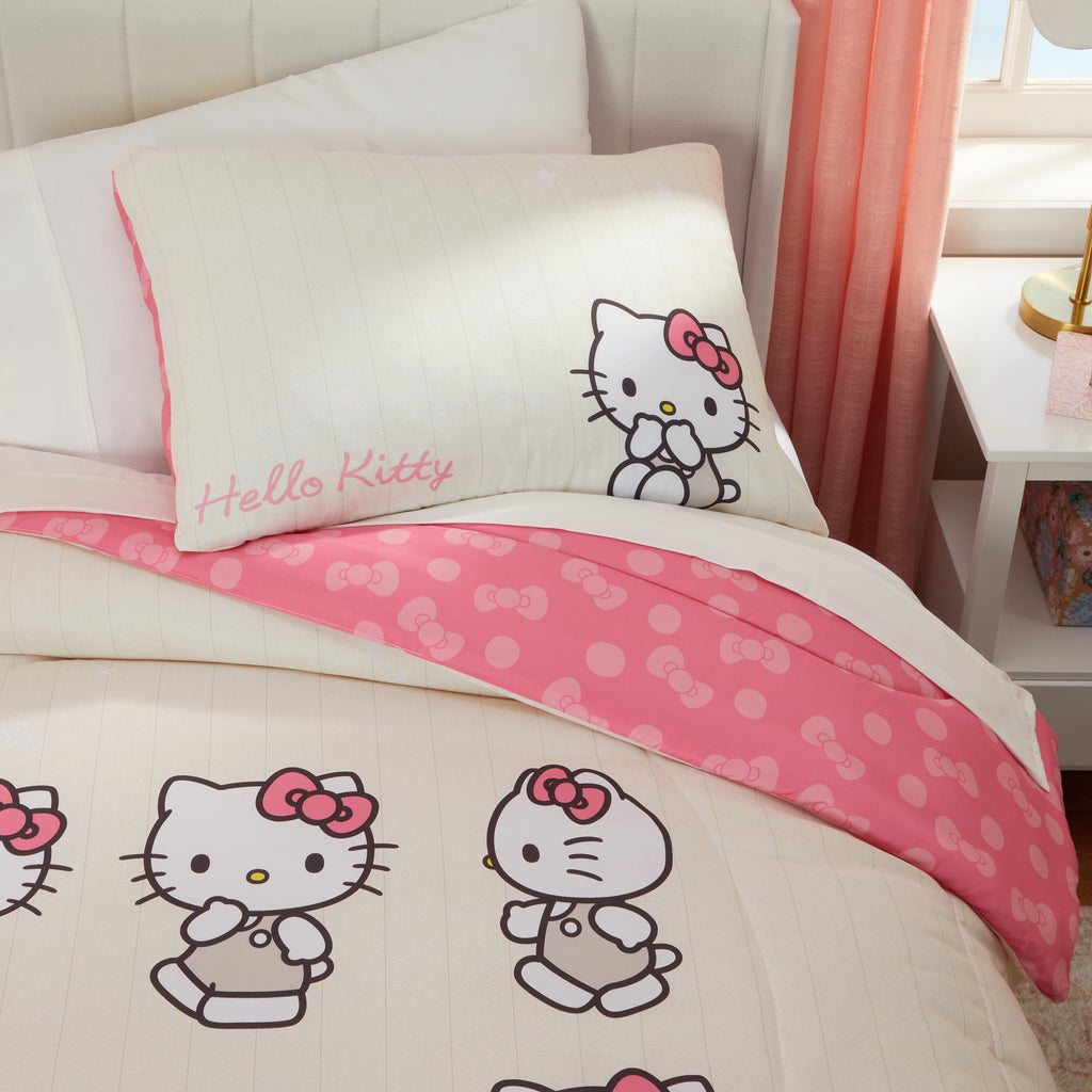 Vinmora™ Hello Kitty Reversible Comforter and Sham Set, Twin/Full - Premium Comforter Set by Vinmora™