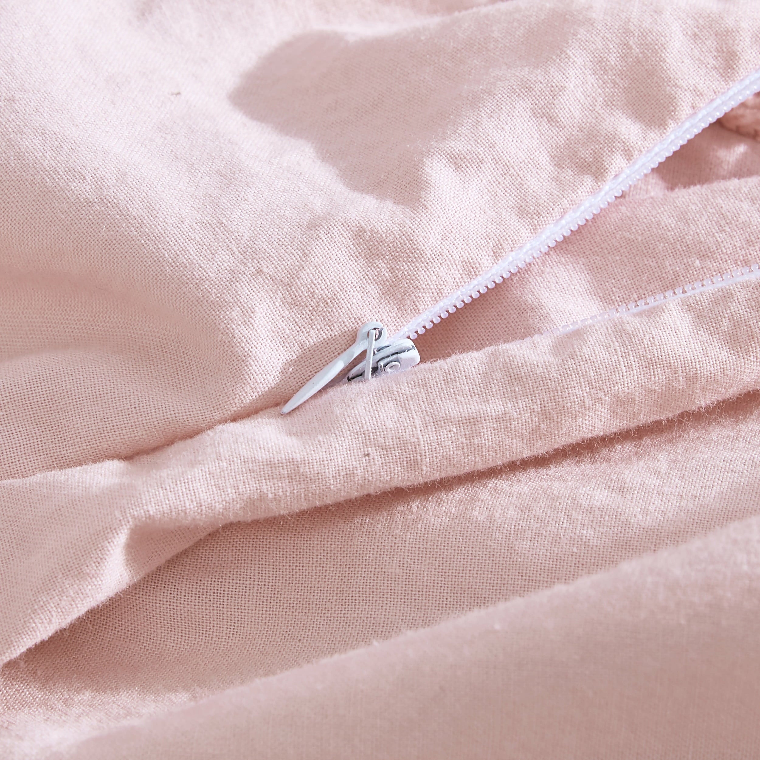 Vinmora™ Betsey Johnson Rambling Rose Pink Twin Duvet Cover - Premium Comforter Set by Vinmora™